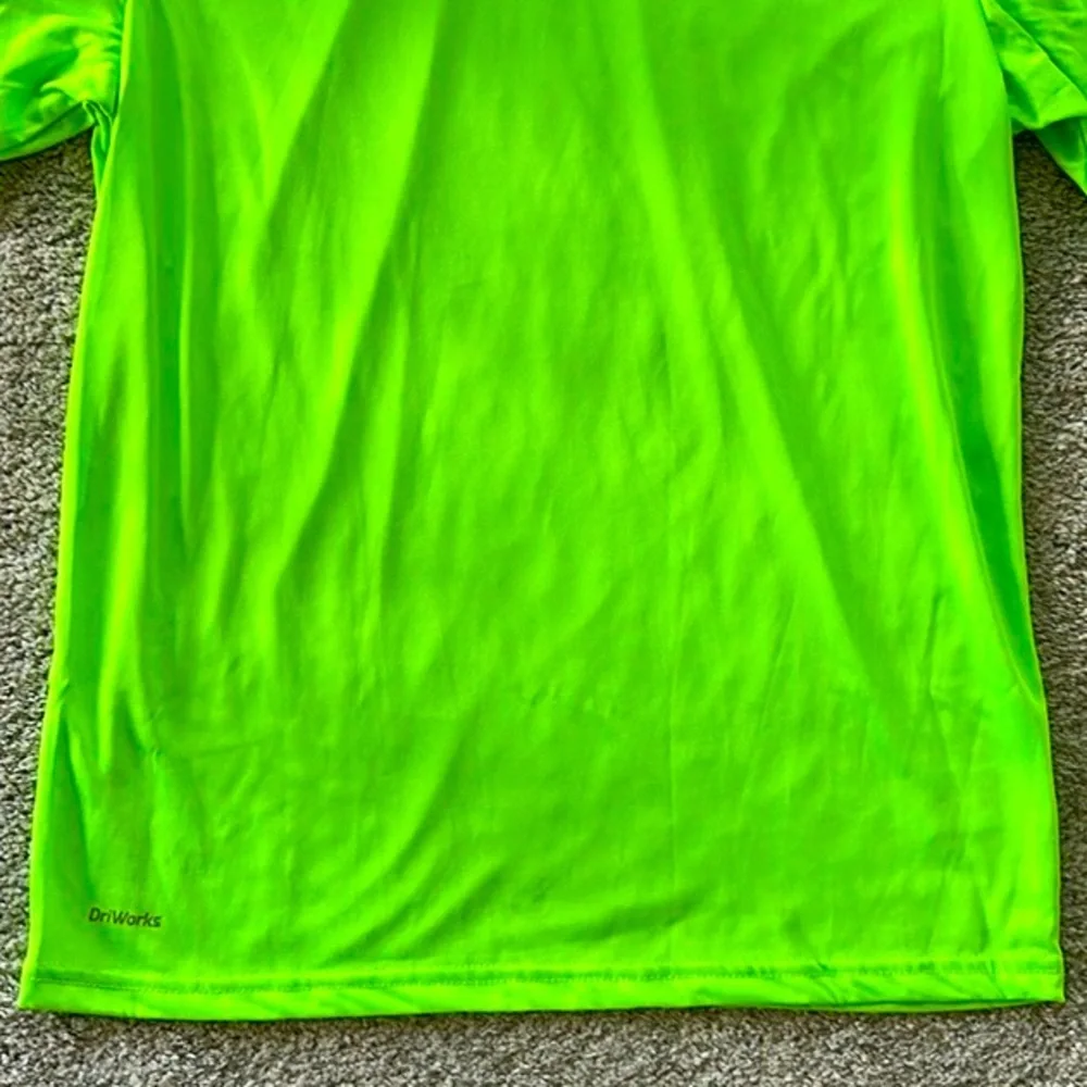 Athletic Works Boys Bright Green Shirt - Picture 3 of 4